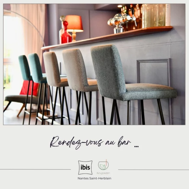 🍸 Bienvenue au bar, le cœur battant de notre hôtel 🍹
Que vous souhaitiez vous détendre après une longue journée, partager un moment convivial ou simplement savourer un cocktail unique, notre bar vous attend dans une ambiance chaleureuse et cosy.

L’abus d’alcool est dangereux pour la santé, à consommer avec modération 😉

https://www.hotel-saintherblain.com/
#hotelibissaintherblain #hotel #saintherblain #ibis #restaurant #LilysGarden